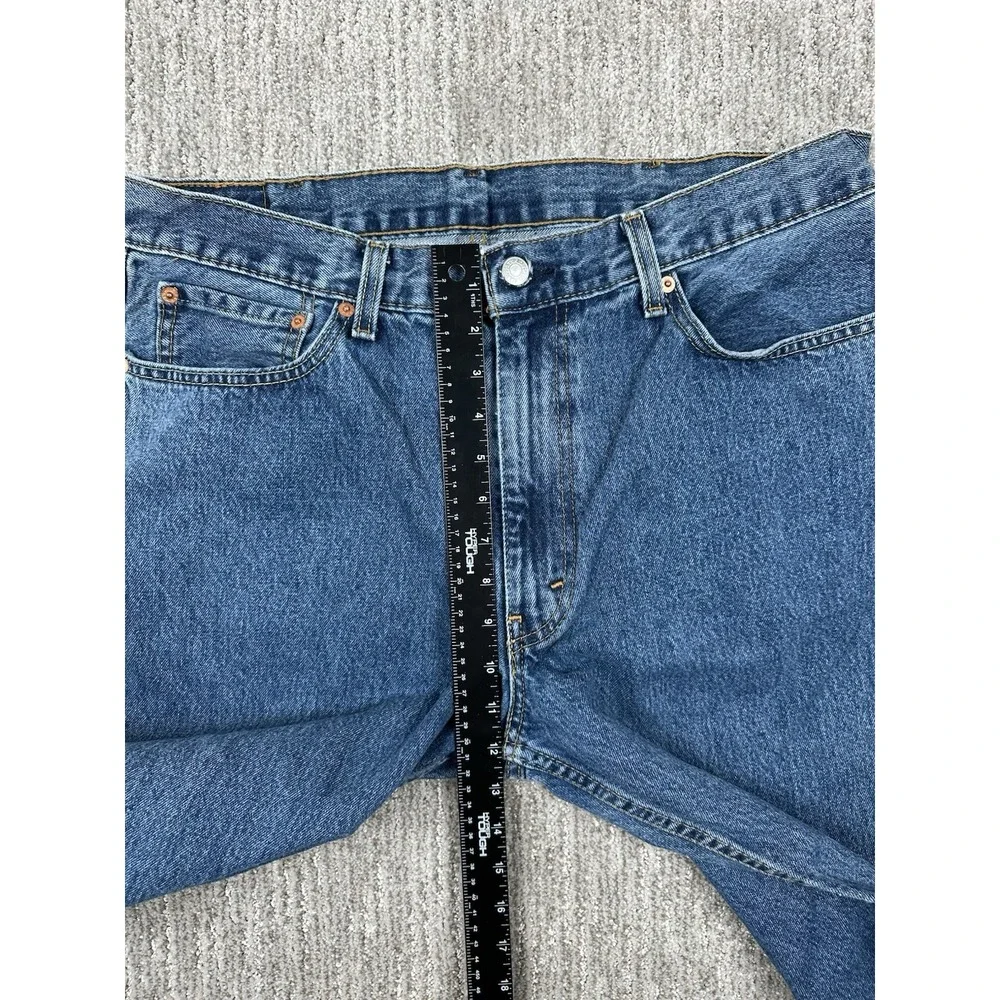 Levis 550 Relaxed Jeans Mens 38x32 Light Wash Blue Denim 100% Cotton